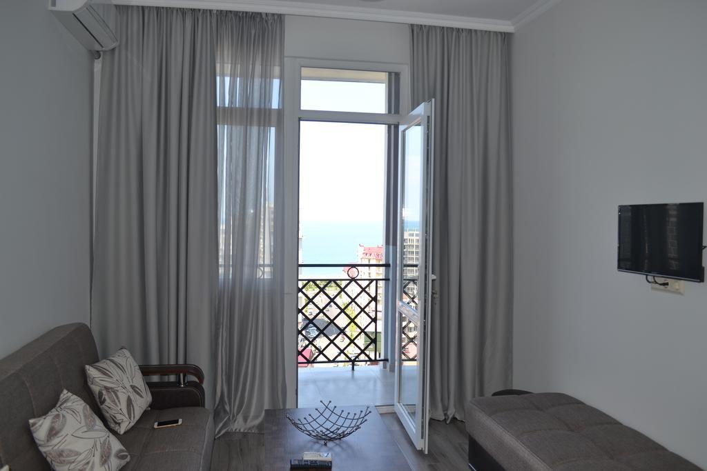 Apartment Mzika Batumi Exterior foto